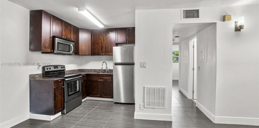 Villa ou maison à Dania Beach, Floride 2 chambres, 1149.57 m2 № 2024121