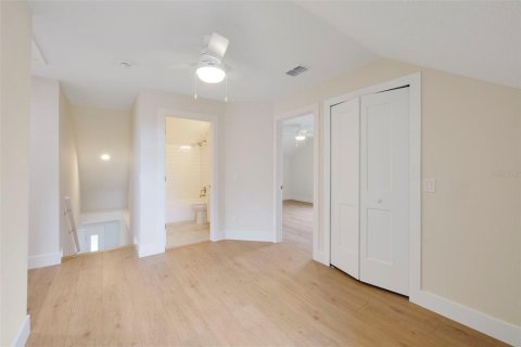 Villa ou maison à vendre à Orlando, Floride: 4 chambres, 186.55 m2 № 2419382 - photo 19