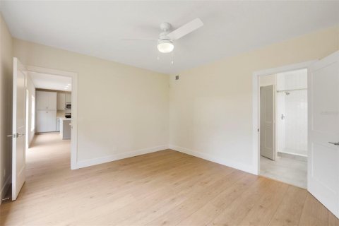 Villa ou maison à vendre à Orlando, Floride: 4 chambres, 186.55 m2 № 2419382 - photo 14