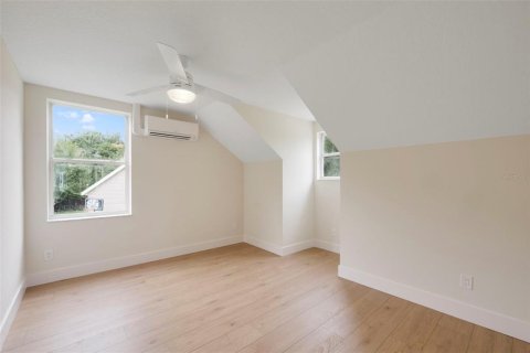 Villa ou maison à vendre à Orlando, Floride: 4 chambres, 186.55 m2 № 2419382 - photo 21