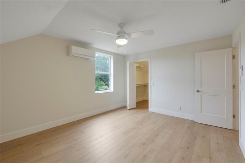Villa ou maison à vendre à Orlando, Floride: 4 chambres, 186.55 m2 № 2419382 - photo 23