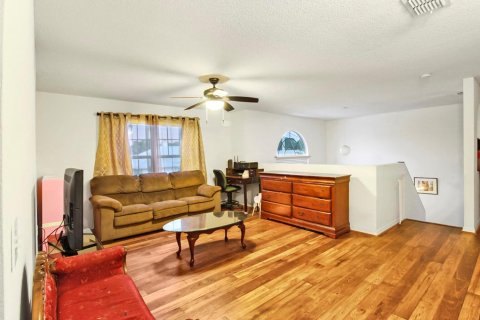 Casa en venta en Port St. Lucie, Florida, 5 dormitorios, 287.72 m2 № 2338083 - foto 17