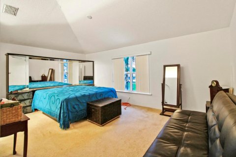 Casa en venta en Port St. Lucie, Florida, 5 dormitorios, 287.72 m2 № 2338083 - foto 12