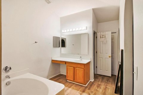 Casa en venta en Port St. Lucie, Florida, 5 dormitorios, 287.72 m2 № 2338083 - foto 13