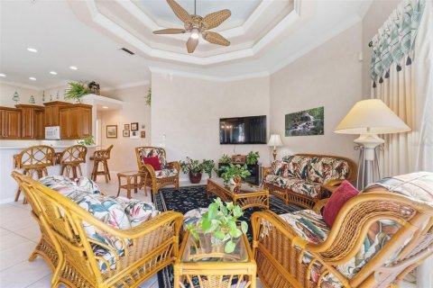 House in North Port, Florida 3 bedrooms, 208.75 sq.m. № 2388764 - photo 20