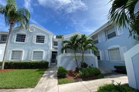 Condo in Homestead, Florida, 2 bedrooms  № 1399922 - photo 1