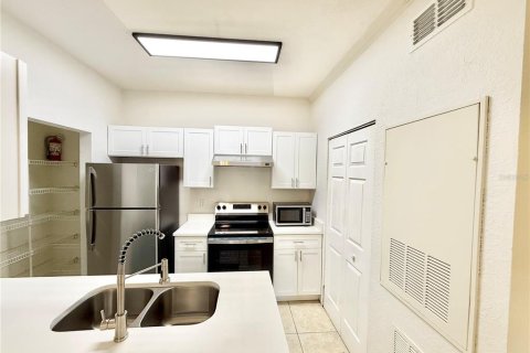 Copropriété à louer à Orlando, Floride: 1 chambre, 62.62 m2 № 2283779 - photo 4