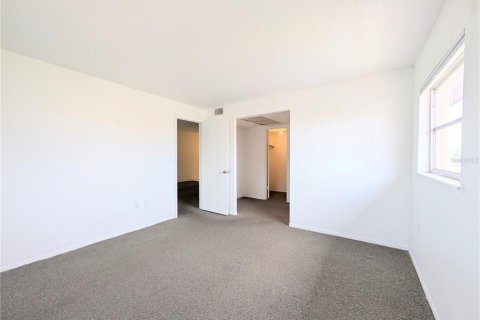 Condo in Bradenton, Florida, 2 bedrooms  № 2212254 - photo 18