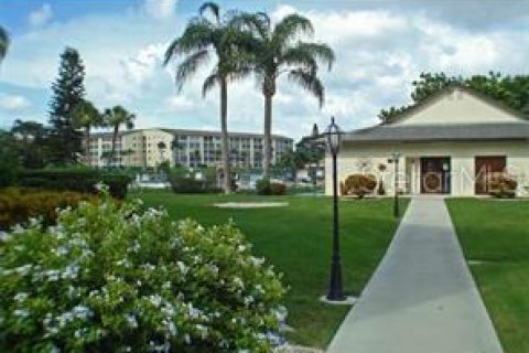 Condo in Bradenton, Florida, 2 bedrooms  № 2212254 - photo 23