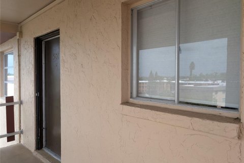 Condo in Bradenton, Florida, 2 bedrooms  № 2212254 - photo 2