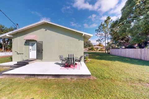 House in Sanford, Florida 2 bedrooms, 112.41 sq.m. № 2166597 - photo 10