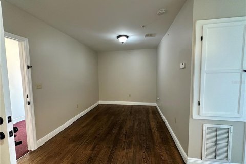 Propiedad comercial en venta en Umatilla, Florida, 929.02 m2 № 2316444 - foto 19