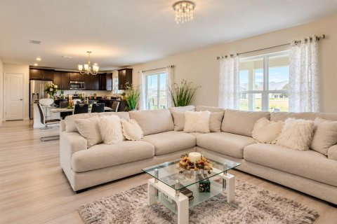 Villa ou maison à louer à Winter Haven, Floride: 4 chambres, 248.61 m2 № 2419996 - photo 5