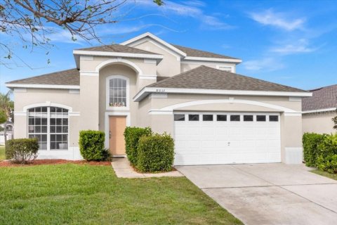 House in Kissimmee, Florida 5 bedrooms, 209.49 sq.m. № 2094850