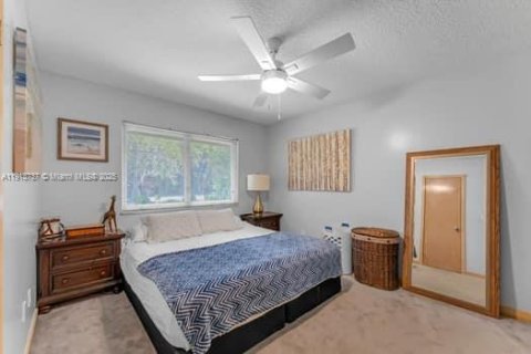 Casa en venta en Miami, Florida, 4 dormitorios, 311.41 m2 № 1968937 - foto 25