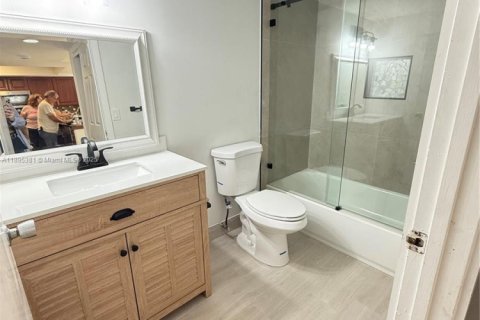 Copropriété à louer à Coral Springs, Floride: 3 chambres, 113.81 m2 № 1947254 - photo 6