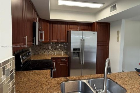 Copropriété à louer à Coral Springs, Floride: 3 chambres, 113.81 m2 № 1947254 - photo 8