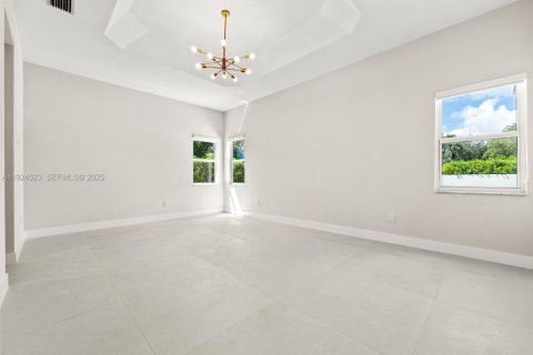 Villa ou maison à vendre à Palmetto Bay, Floride: 5 chambres, 312.15 m2 № 1989311 - photo 23