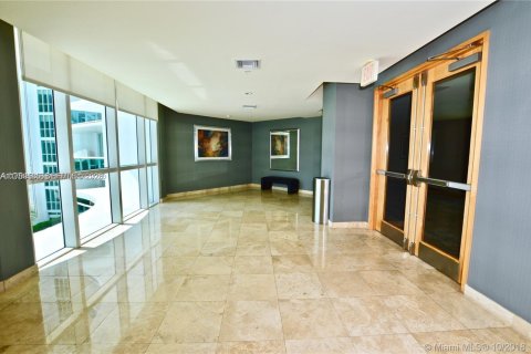 Copropriété à louer à North Bay Village, Floride: 2 chambres, 116.22 m2 № 2332487 - photo 22