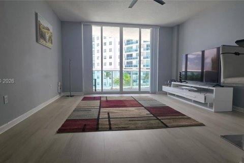 Condo à North Bay Village, Floride, 2 chambres  № 2332487