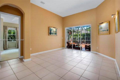 Villa ou maison à louer à Pembroke Pines, Floride: 5 chambres, 271.65 m2 № 1925278 - photo 7