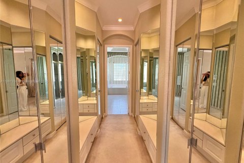 Villa ou maison à louer à Pembroke Pines, Floride: 5 chambres, 271.65 m2 № 1925278 - photo 11