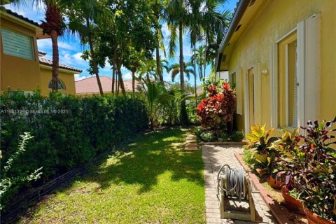 Villa ou maison à louer à Pembroke Pines, Floride: 5 chambres, 271.65 m2 № 1925278 - photo 21