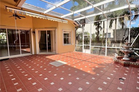 Villa ou maison à louer à Pembroke Pines, Floride: 5 chambres, 271.65 m2 № 1925278 - photo 20