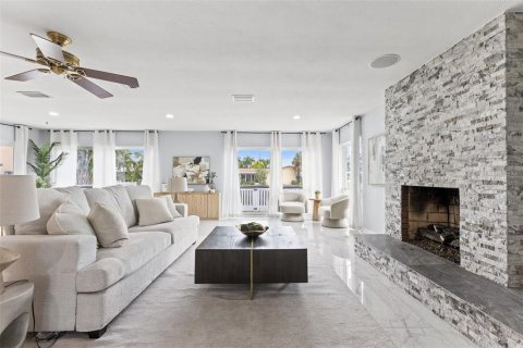 Villa ou maison à vendre à Saint Petersburg, Floride: 3 chambres, 252.32 m2 № 2215700 - photo 25
