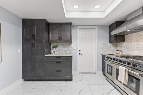 Villa ou maison à vendre à Saint Petersburg, Floride: 3 chambres, 252.32 m2 № 2215700 - photo 28