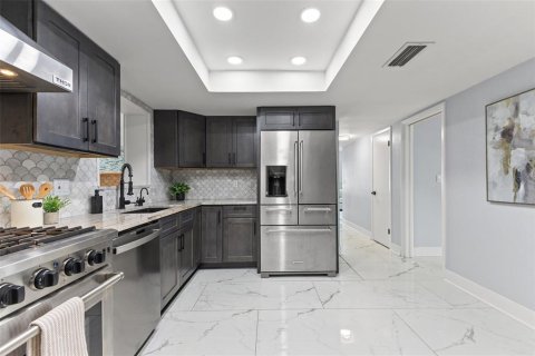 Villa ou maison à vendre à Saint Petersburg, Floride: 3 chambres, 252.32 m2 № 2215700 - photo 27
