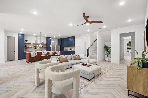 Casa en venta en Tampa, Florida, 4 dormitorios, 286.98 m2 № 1529644 - foto 4