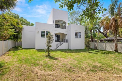 Casa en venta en Tampa, Florida, 4 dormitorios, 286.98 m2 № 1529644 - foto 30