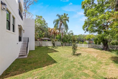 Casa en venta en Tampa, Florida, 4 dormitorios, 286.98 m2 № 1529644 - foto 27