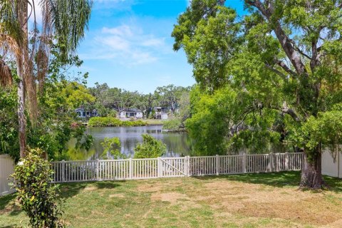 Casa en venta en Tampa, Florida, 4 dormitorios, 286.98 m2 № 1529644 - foto 28