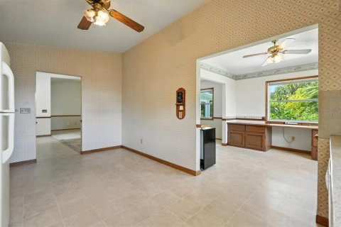 Villa ou maison à vendre à Edgewater, Floride: 3 chambres, 157.75 m2 № 1884380 - photo 7