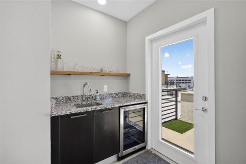 Touwnhouse à vendre à Tampa, Floride: 3 chambres, 172.33 m2 № 2220857 - photo 24