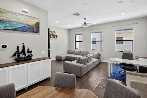Touwnhouse à vendre à Tampa, Floride: 3 chambres, 172.33 m2 № 2220857 - photo 10