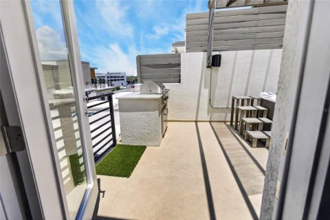 Touwnhouse à vendre à Tampa, Floride: 3 chambres, 172.33 m2 № 2220857 - photo 25