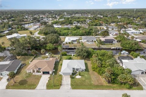 Villa ou maison à vendre à Port Charlotte, Floride: 3 chambres, 156.82 m2 № 2151686 - photo 29