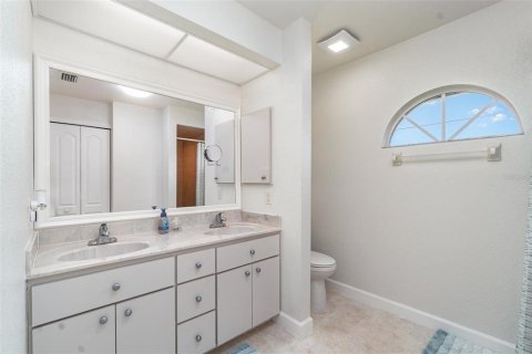 Villa ou maison à vendre à Port Charlotte, Floride: 3 chambres, 156.82 m2 № 2151686 - photo 19