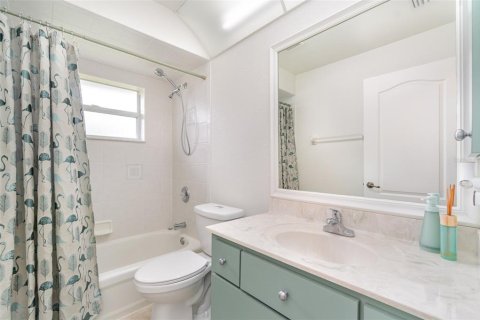 Villa ou maison à vendre à Port Charlotte, Floride: 3 chambres, 156.82 m2 № 2151686 - photo 22