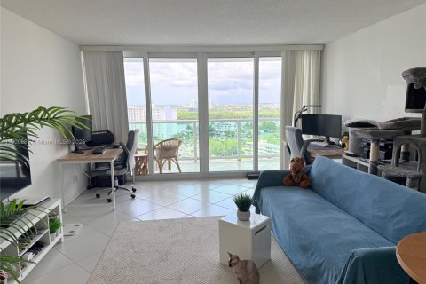 Condominio en venta en Sunny Isles Beach, Florida, 1 dormitorio, 92.07 m2 № 1951978 - foto 1