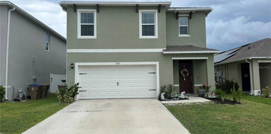House in Kissimmee, Florida 5 bedrooms, 229.84 sq.m. № 1878190