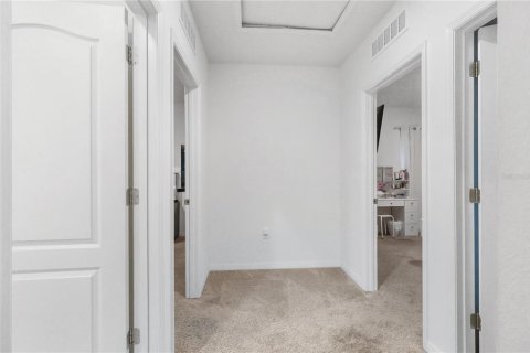 House in Kissimmee, Florida 5 bedrooms, 229.84 sq.m. № 1878190 - photo 14