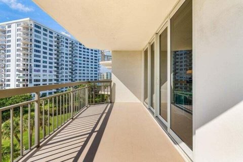 Купить кондоминиум в Бока-Ратон, Флорида 4 комнаты, 225.75м2, № 2086202 - фото 30