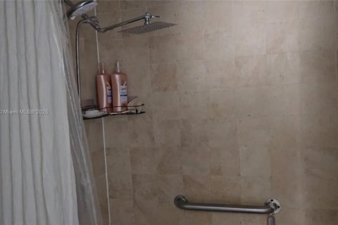 Copropriété à louer à Lauderhill, Floride: 2 chambres, 106.84 m2 № 1946901 - photo 15