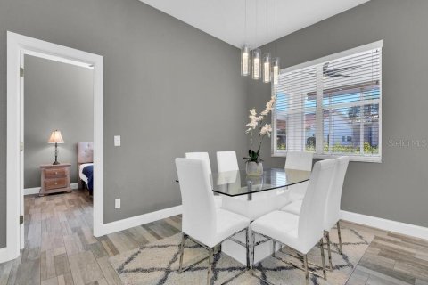 House in North Fort Myers, Florida 3 bedrooms, 134.89 sq.m. № 1765947 - photo 6