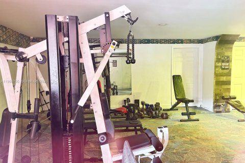 Condominio en venta en Hialeah, Florida, 2 dormitorios, 102.1 m2 № 2030393 - foto 24