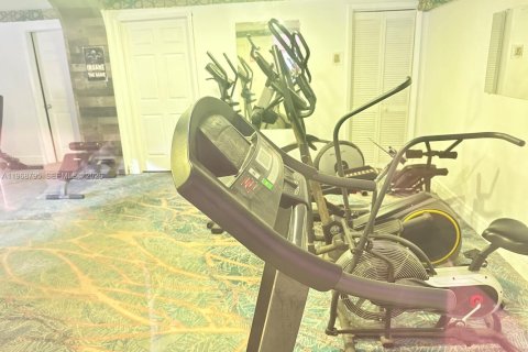 Condominio en venta en Hialeah, Florida, 2 dormitorios, 102.1 m2 № 2030393 - foto 25